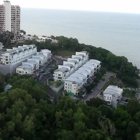 New Corner Shamrock Beach Villas Seaview